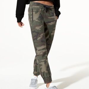 TNA Aritzia Camo Alix Pant Joggers